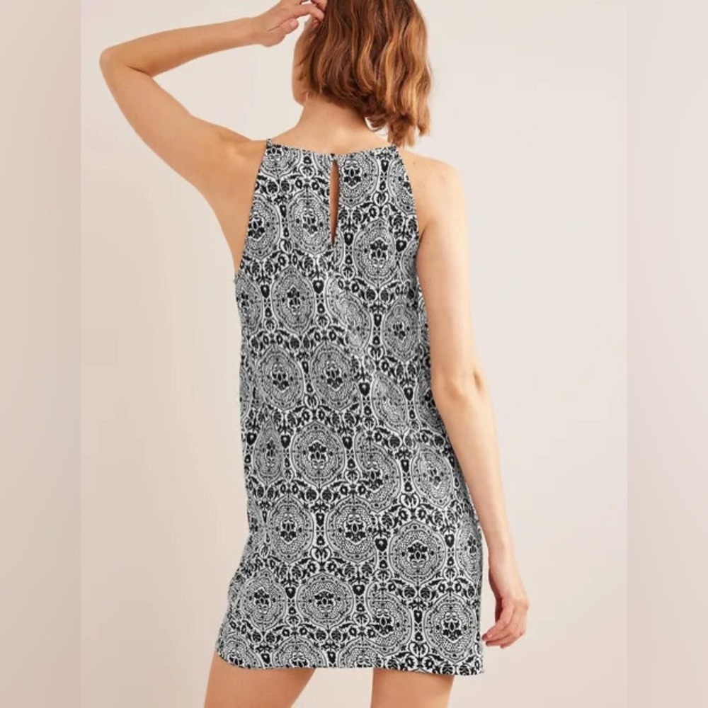NWT Boden women’s Racerneck Jersey Mini Dress in black and white. Size 12 - Picture 2 of 10
